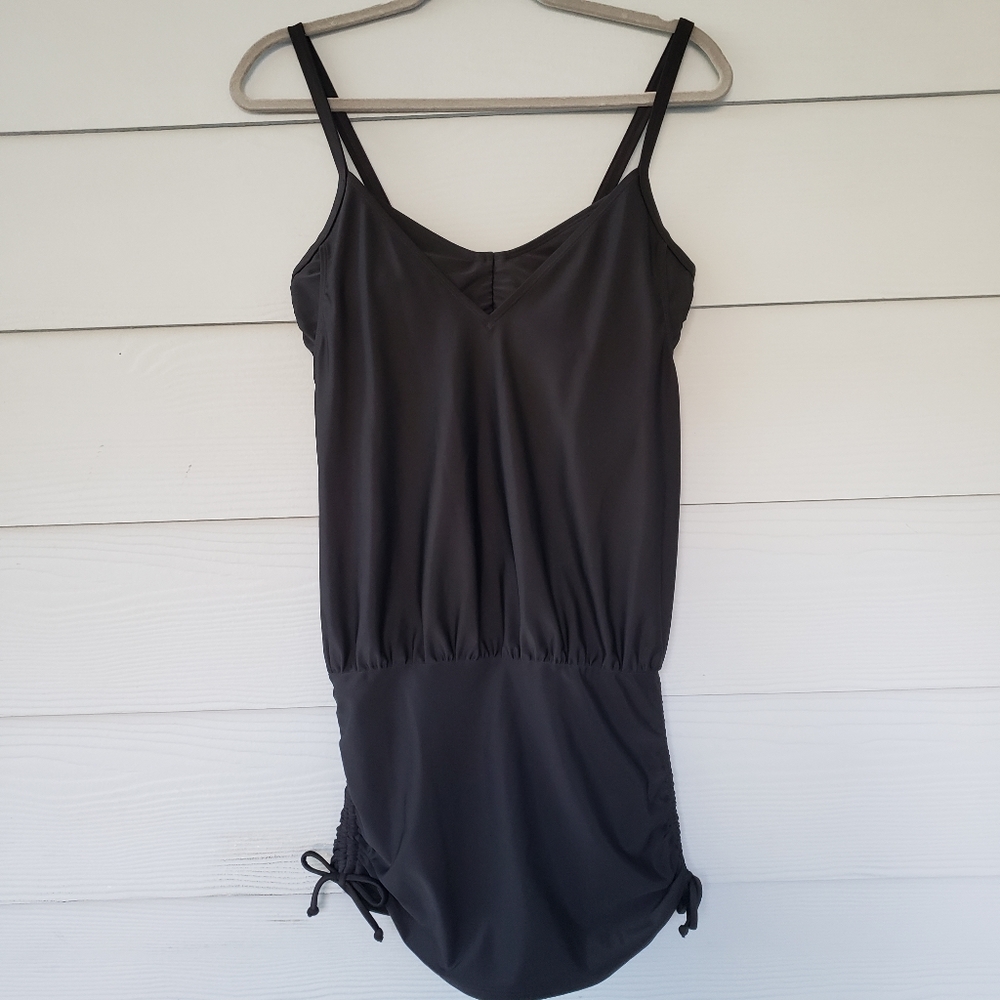 Athleta Side Scrunch Black Tankini Sz.34 B/C